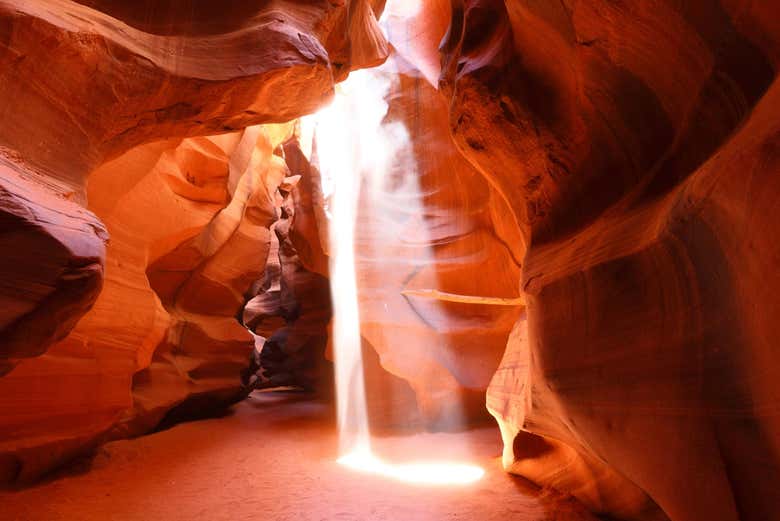 Rayos de luz en el Cañón del Antílope